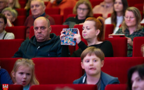 koncert w Kinie Iskra na leczenie Szymona