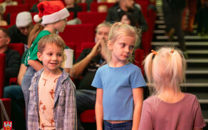 koncert w Kinie Iskra na leczenie Szymona