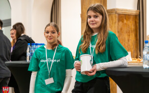 koncert w Kinie Iskra na leczenie Szymona