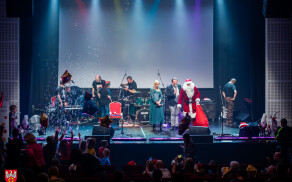 koncert w Kinie Iskra na leczenie Szymona