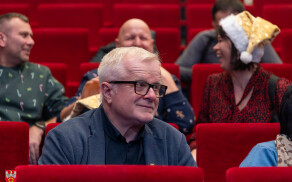 koncert w Kinie Iskra na leczenie Szymona