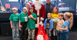 koncert w Kinie Iskra na leczenie Szymona