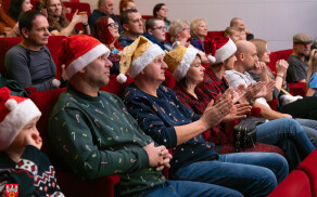 koncert w Kinie Iskra na leczenie Szymona