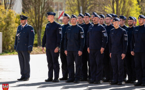 Uroczyste zakończenie szkolenia policyjnego w Pile
