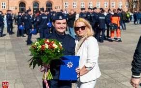 Uroczyste zakończenie szkolenia policyjnego w Pile