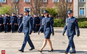 Uroczyste zakończenie szkolenia policyjnego w Pile