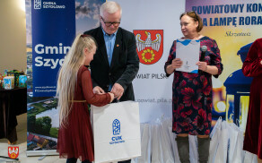 Laureaci Powiatowego Konkursu na Lampę Roratnią