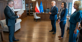 Gratulacje dla dyrektora  MDK Iskra w Pile