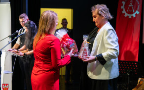 Uroczyste pożegnanie maturzystów pilskiego „Mechanika”