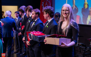 Uroczyste pożegnanie maturzystów pilskiego „Mechanika”