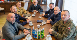 omówiono operacje Tor i Horyzont