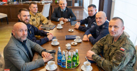 omówiono operacje Tor i Horyzont