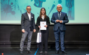 obchody służą edukacji młodzieży