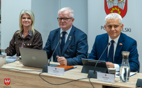 Sesja Rady Powiatu: o kierunku lekarskim i inwestycjach