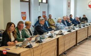 Sesja Rady Powiatu: o kierunku lekarskim i inwestycjach