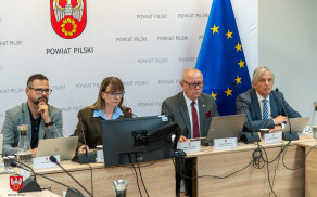 Sesja Rady Powiatu: o kierunku lekarskim i inwestycjach