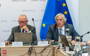 Sesja Rady Powiatu: o kierunku lekarskim i inwestycjach