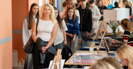 Targi edukacyjne - Przystanek Praca w MDK Iskra w Pile