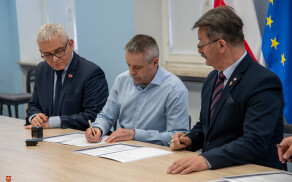 Umowy z kolejnymi stowarzyszeniami i klubami sportowymi