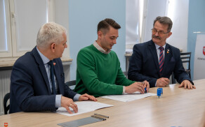 Umowy z kolejnymi stowarzyszeniami i klubami sportowymi