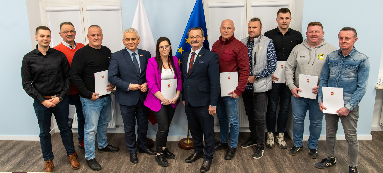 Wsparcie Powiatu dla kolejnych stowar...