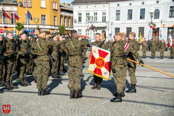 Przysięga wojskowa nowych żołnierzy 12 WBOT