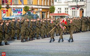 Przysięga wojskowa nowych żołnierzy 12 WBOT