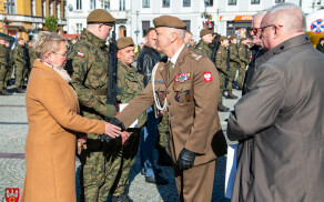 Przysięga wojskowa nowych żołnierzy 12 WBOT