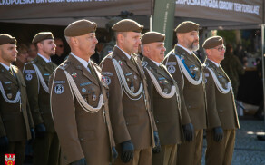 Przysięga wojskowa nowych żołnierzy 12 WBOT