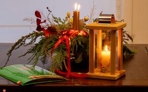 światło jest symbolem pokoju, wspólnoty i miłości