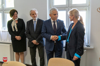 Gratulacje z okazji Dnia Bibliotekarza