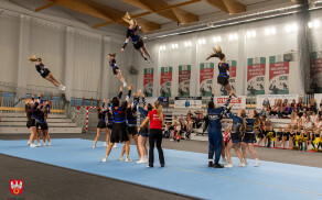 Warsztaty cheerleadingu sportowego w hali przy Pola