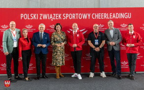 Warsztaty cheerleadingu sportowego w hali przy Pola