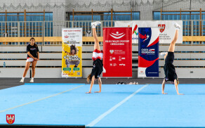 Warsztaty cheerleadingu sportowego w hali przy Pola