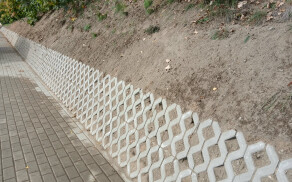 Na ukończeniu budowa chodnika w Osieku nad Notcią
