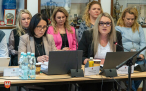 sesje odbyły się 10 lutego