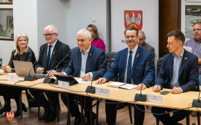 sesje odbyły się 10 lutego