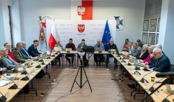 sesja nadzwyczajna 4 grudnia