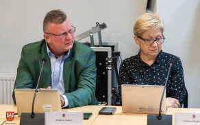 sesja nadzwyczajna 4 grudnia