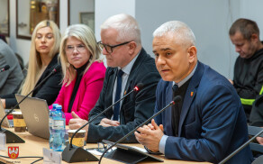 sesja nadzwyczajna 4 grudnia