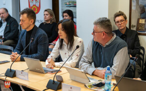 sesja nadzwyczajna 4 grudnia