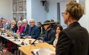 sesja nadzwyczajna 4 grudnia