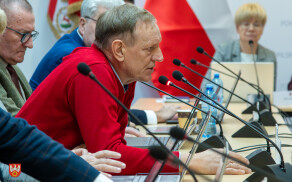 sesja nadzwyczajna 4 grudnia