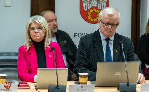 sesja nadzwyczajna 4 grudnia