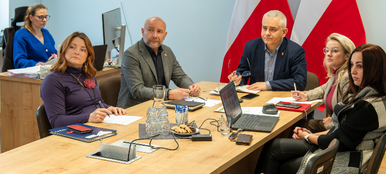 spotkanie w Centrum Zarządzania Kryzysowego