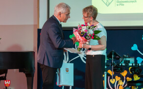 Ostatni dzownek w szkołach. Rozpoczęły się wakacje