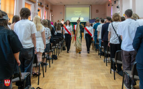 Ostatni dzownek w szkołach. Rozpoczęły się wakacje