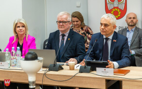 Sesja o środowisku, bezpieczeństwie i wsparciu gmin