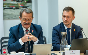 Sesja Rady Powiatu o przygotowaniach do zimy i oświacie