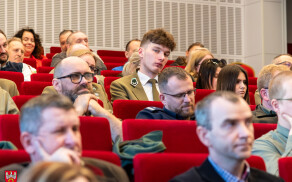 O wilku bez emocji podczas konferencji w Pile